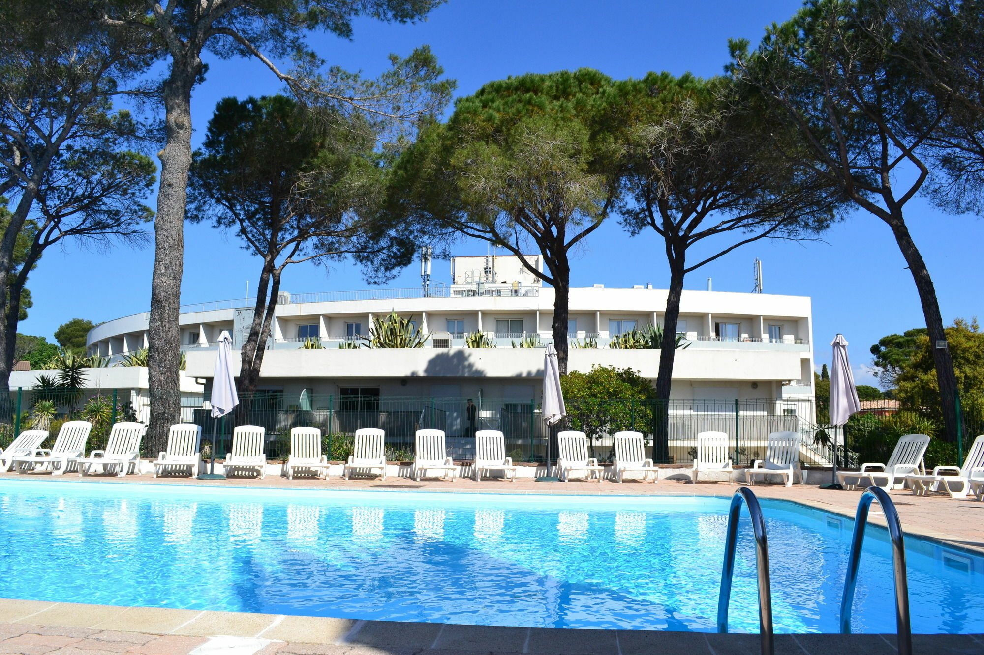 Comfort Aparthotel Frejus La Tour De Mare Exterior foto